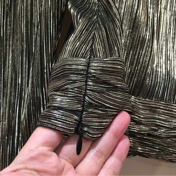 New Re/done top Womens Size Xs/S 90s upcycled crop Half Zip gold Black metallic - Picture 7 of 8